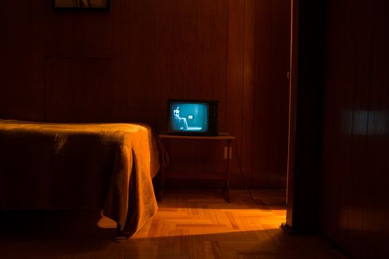 lonely old television